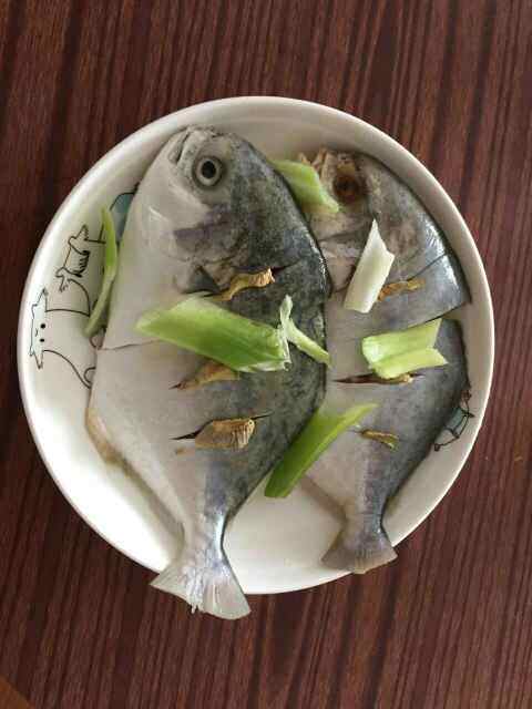 清蒸金鲳鱼豆腐