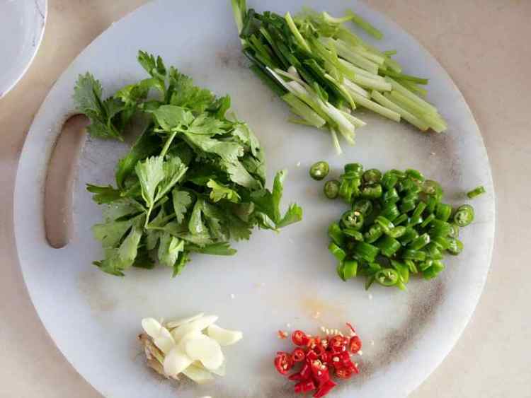 芹菜炒牛肉