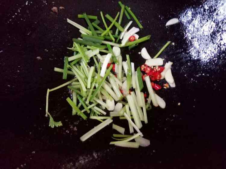 芹菜炒牛肉