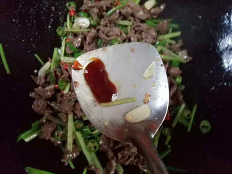 芹菜炒牛肉