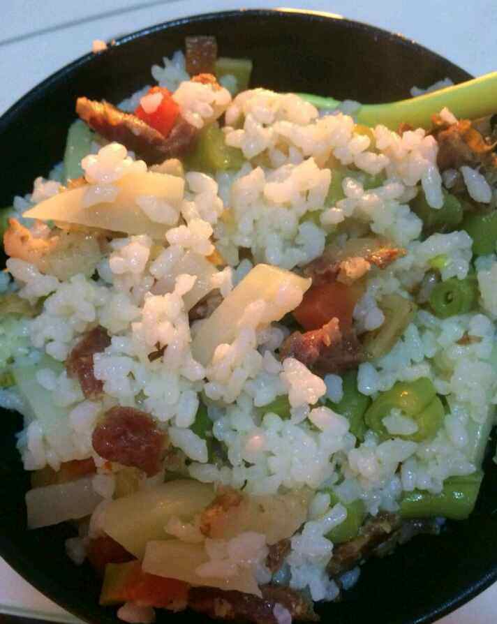腊肉焖米饭