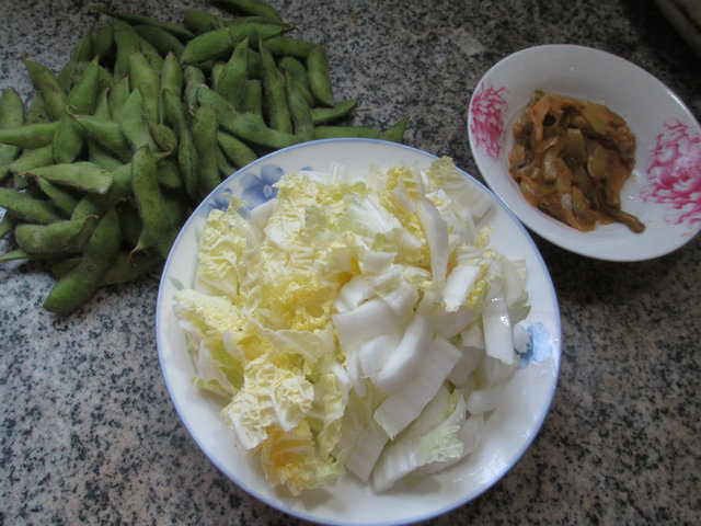 榨菜丝毛豆娃娃菜