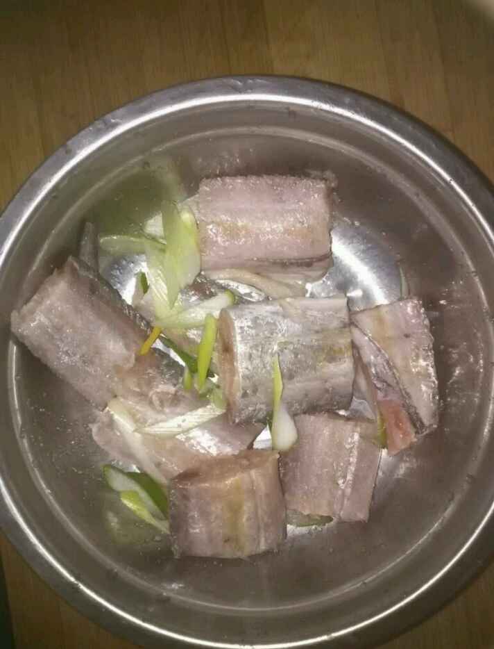 炸带鱼