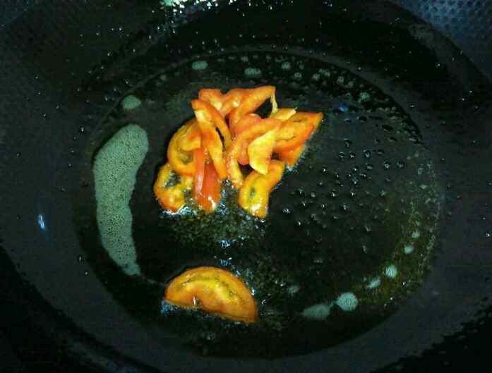 红椒炒韭菜