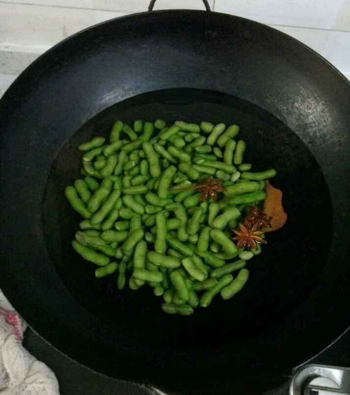凉拌香辣毛豆