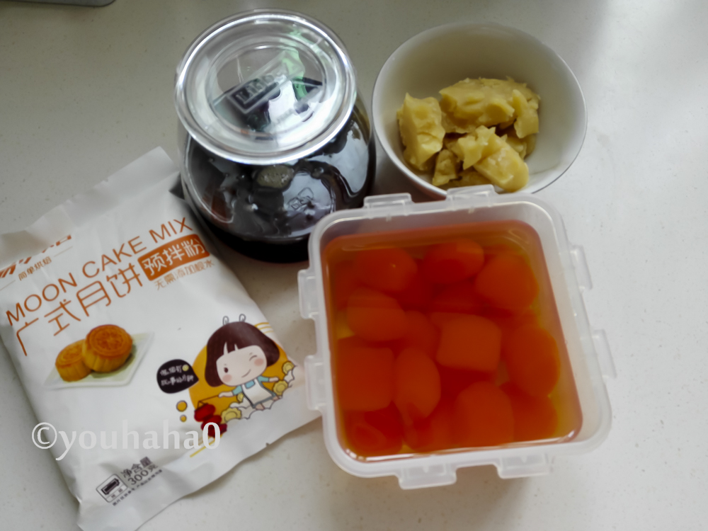 广式蛋黄月饼