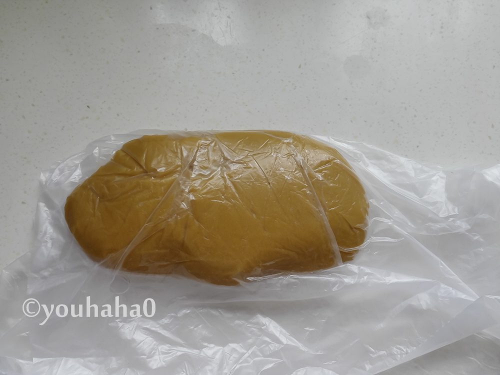 广式蛋黄月饼