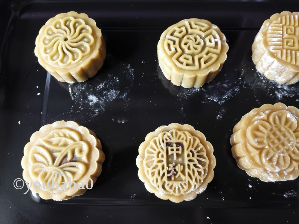 广式蛋黄月饼