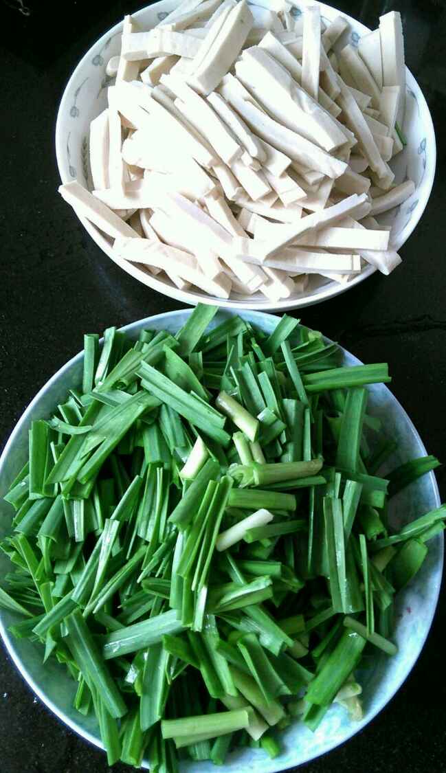 韭菜炒豆干