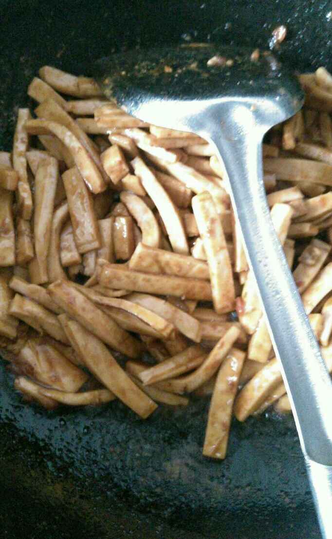 韭菜炒豆干