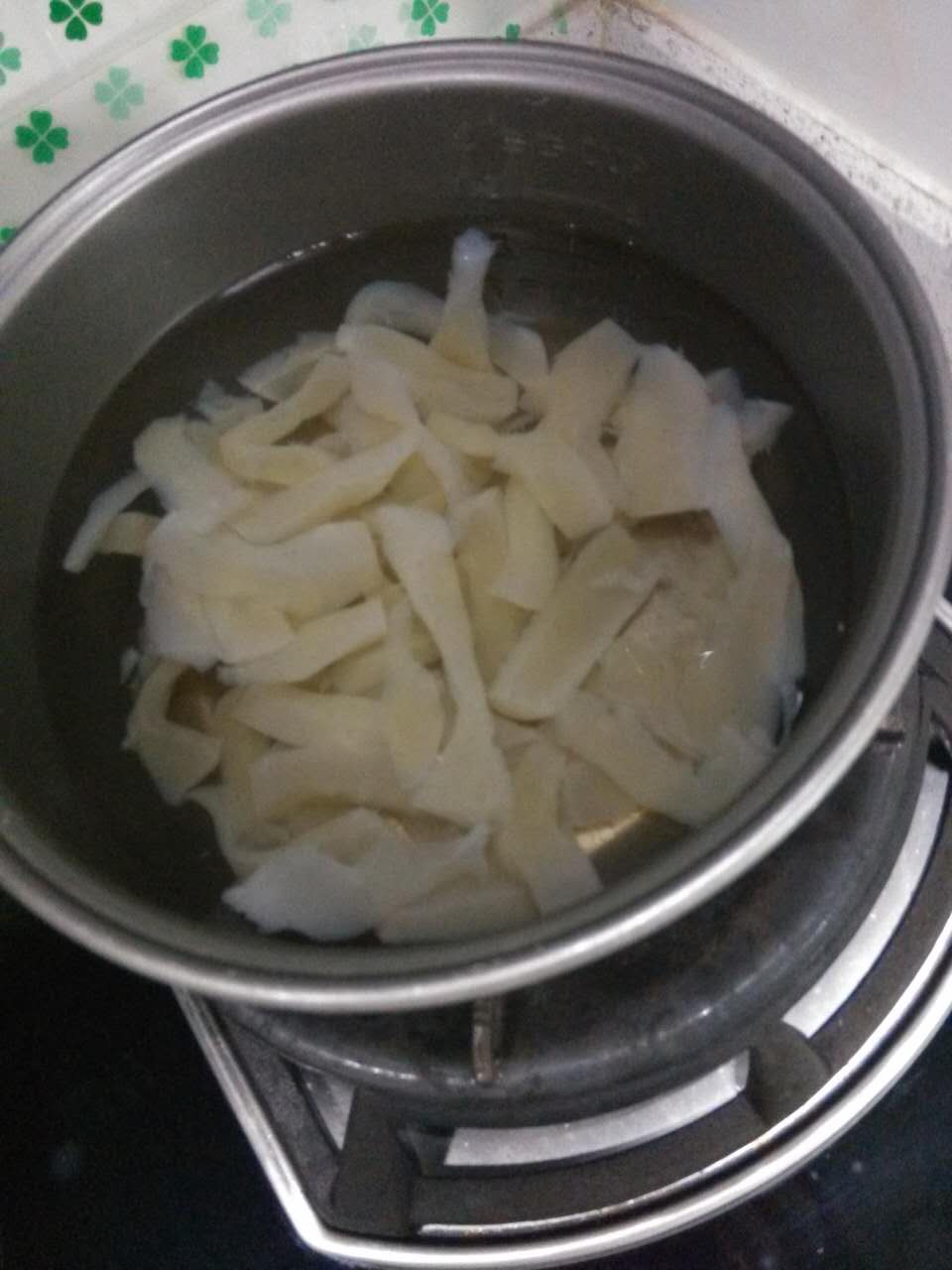 干豇豆煮魔芋