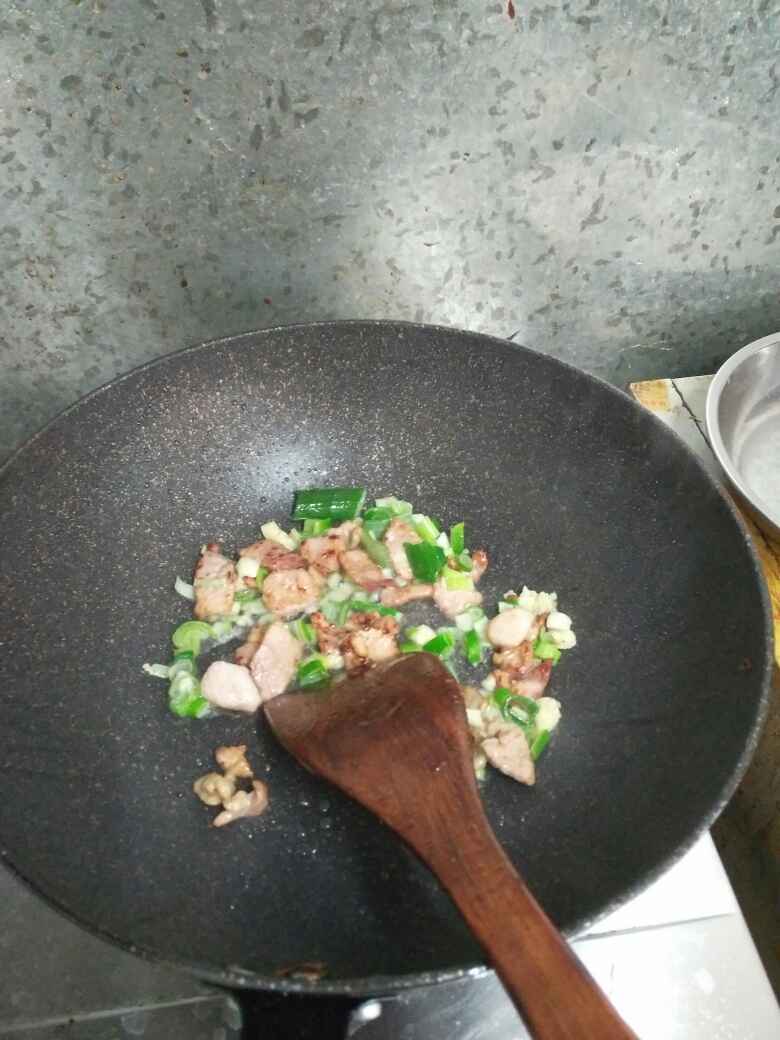 菜椒炒肉