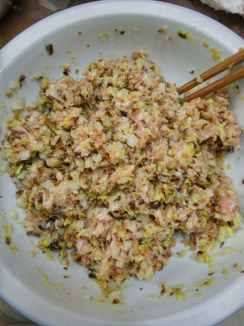 白菜香菇猪肉饺子