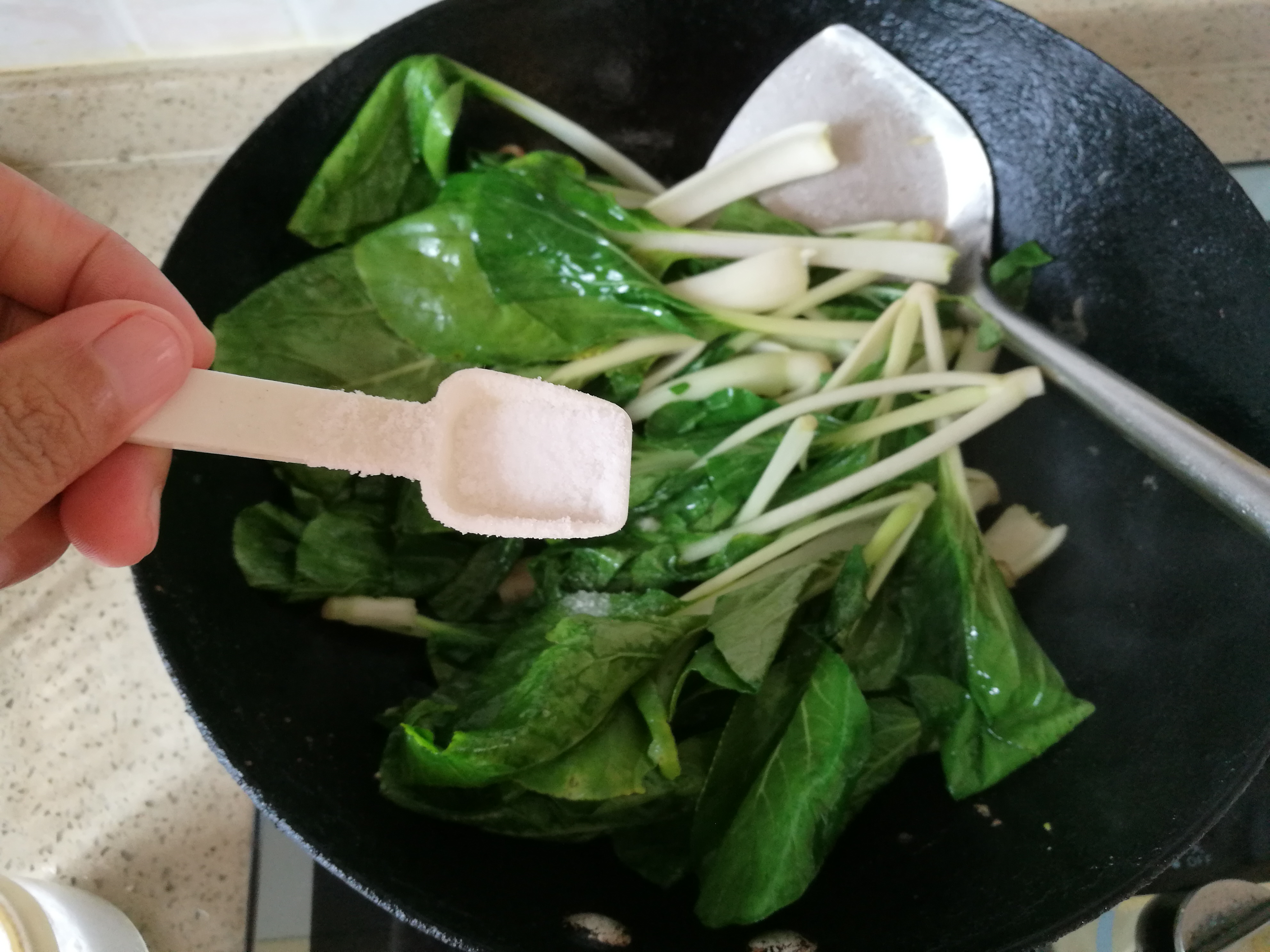 蒜蓉炒小白菜