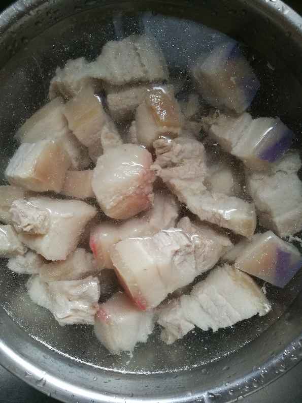 土豆红烧肉