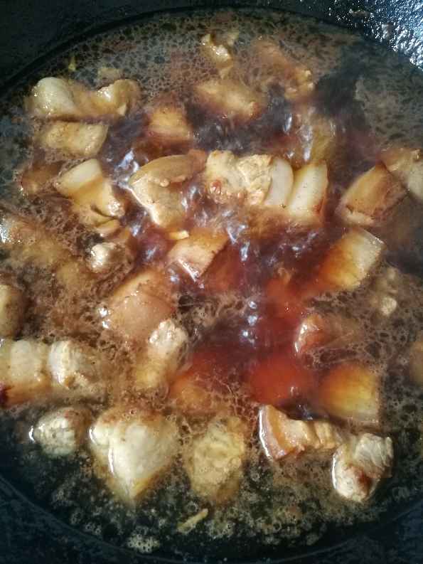 土豆红烧肉