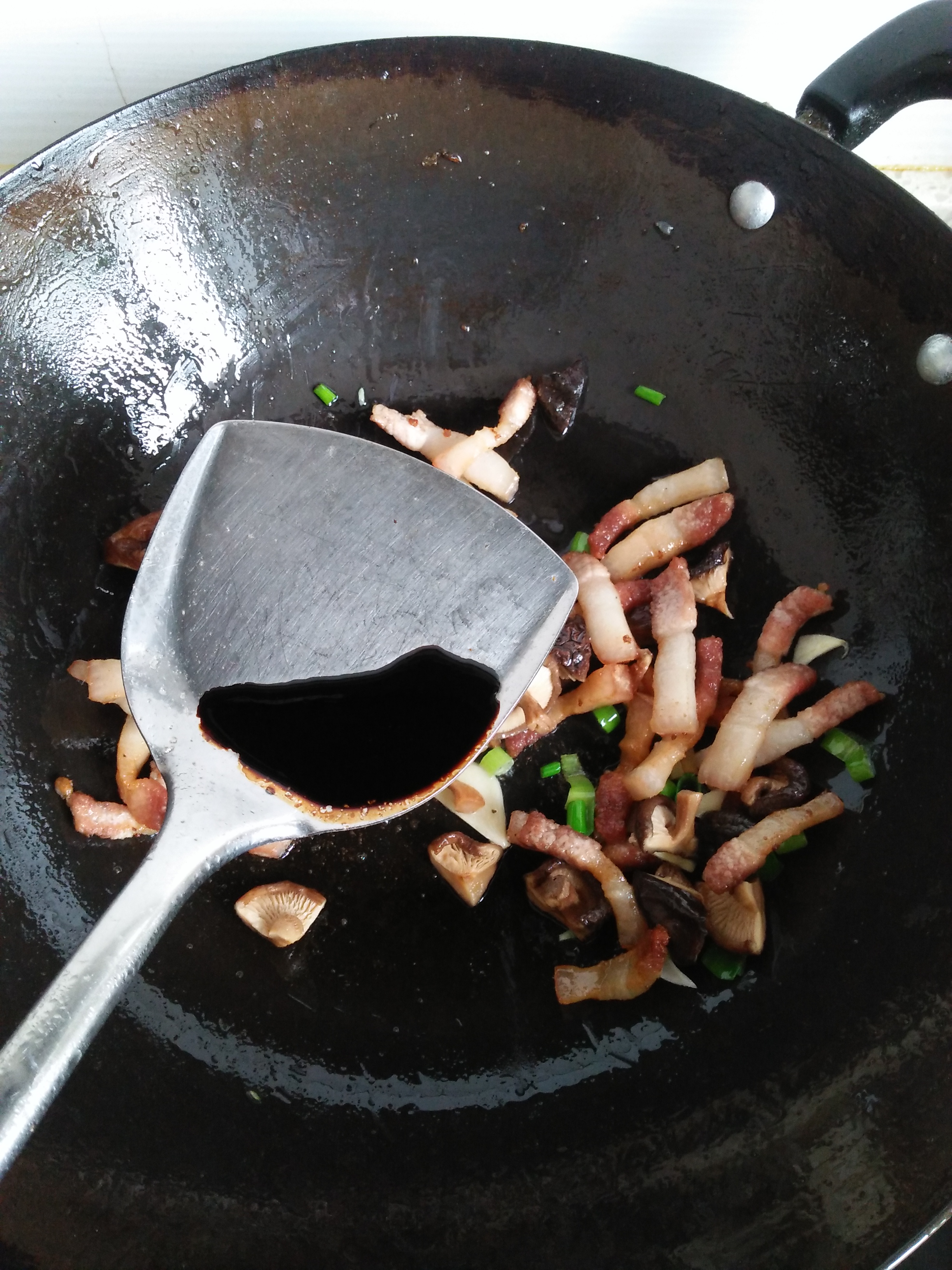 家常卤肉饭