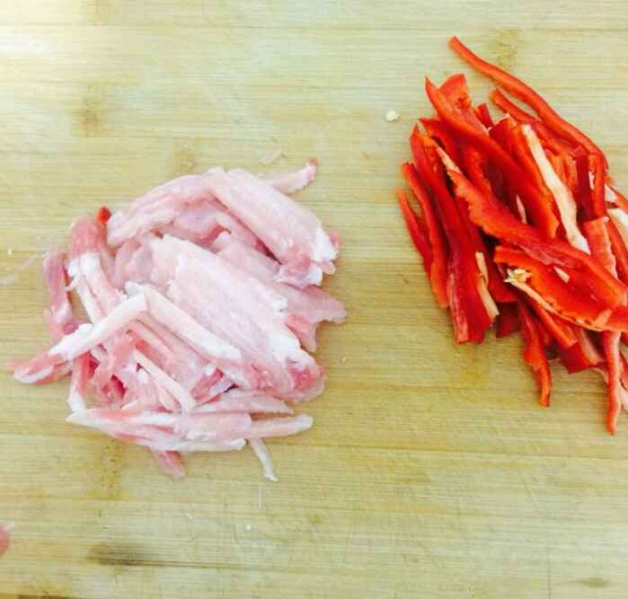 肉丝炒茭白