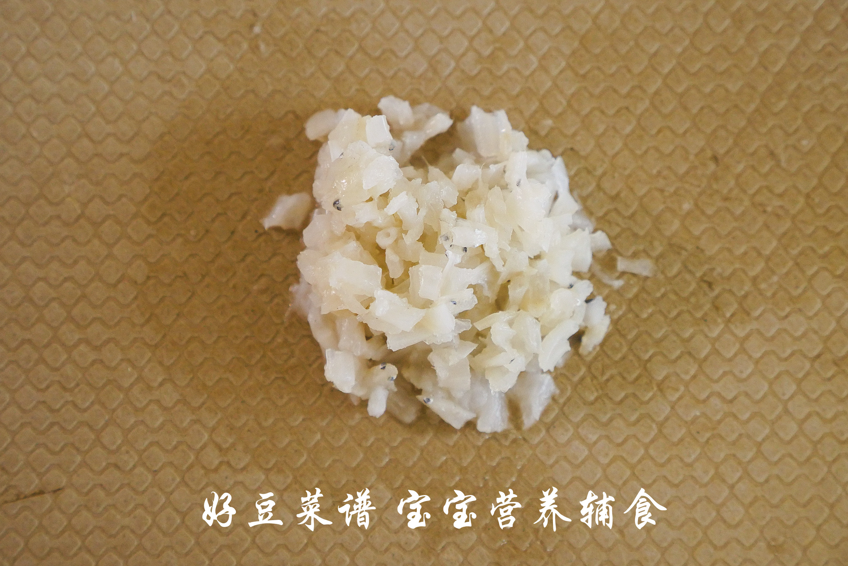 小银鱼蔬菜蛋黄粥