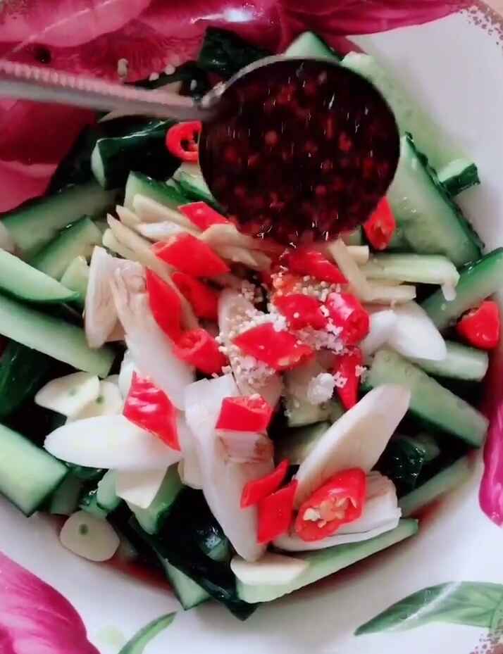 凉拌黄瓜