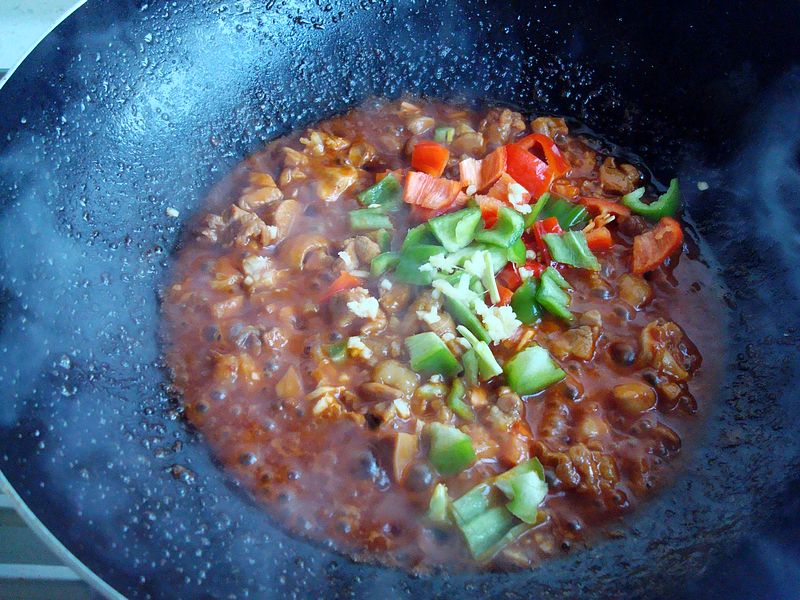 鸡肉盖浇饭