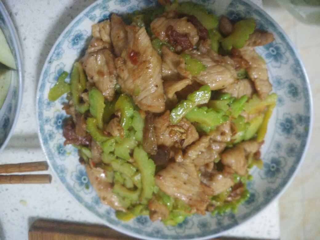 苦瓜炒肉