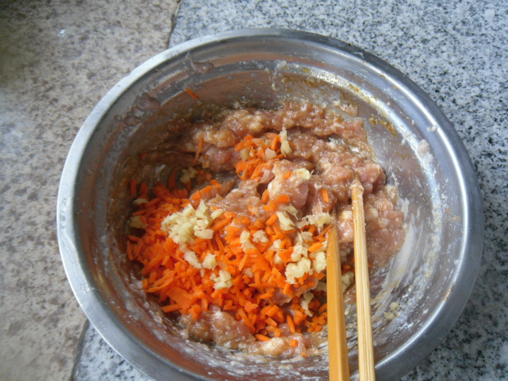 肉末酿香菇
