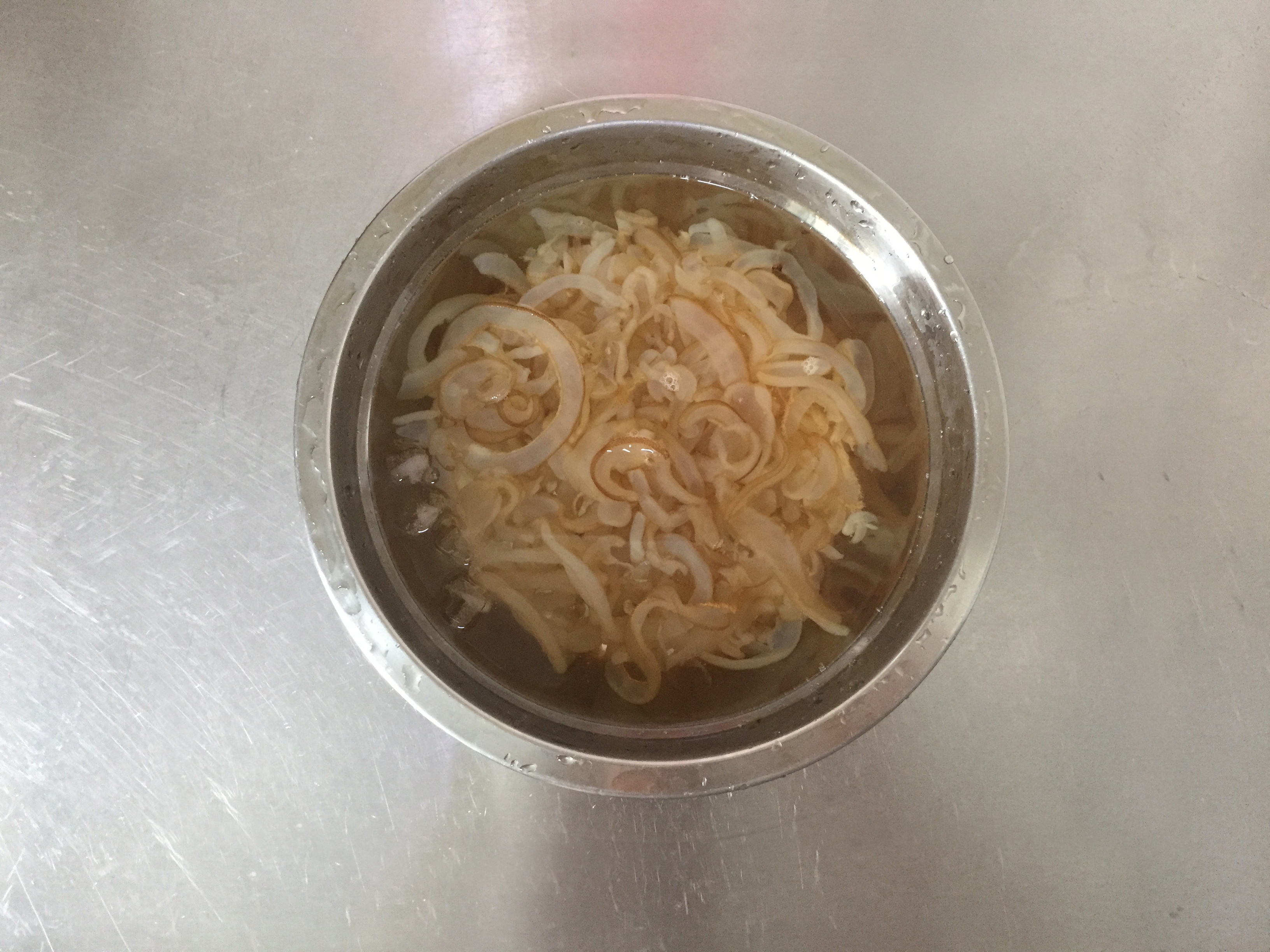 凉拌海蜇丝