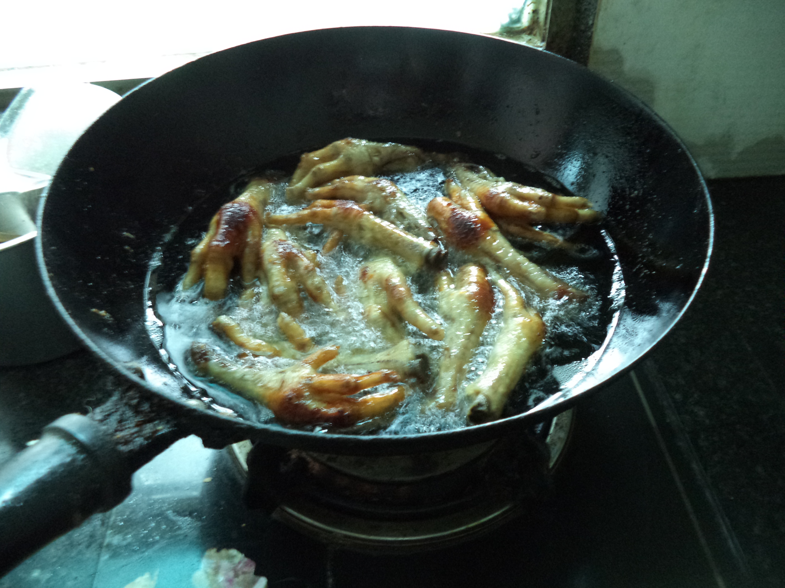 卤酥鸡爪