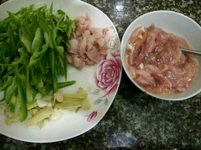 青菜炒肉丝