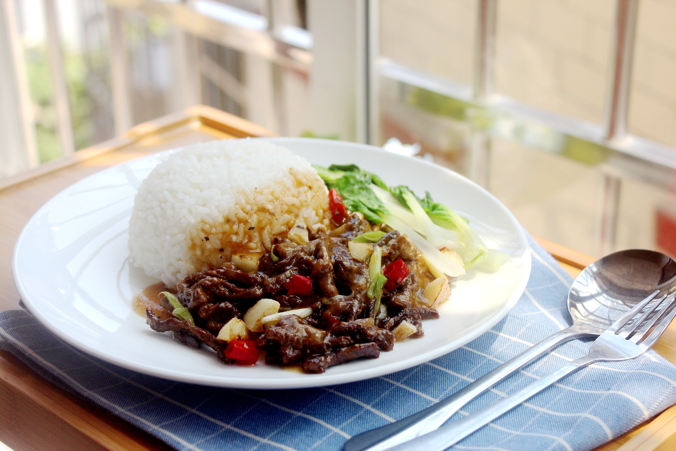 黑椒牛肉饭