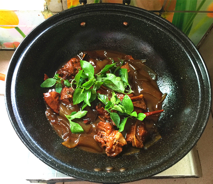 红薯粉焖排骨