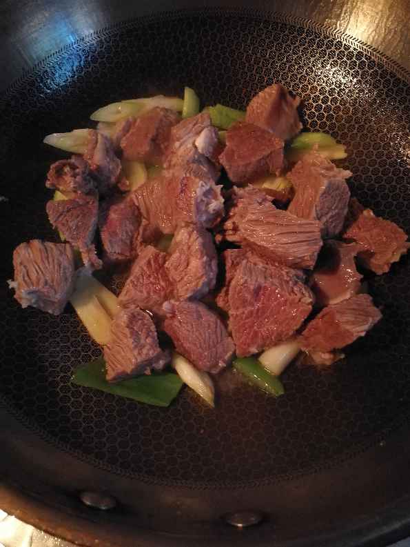 苹果煨牛腩