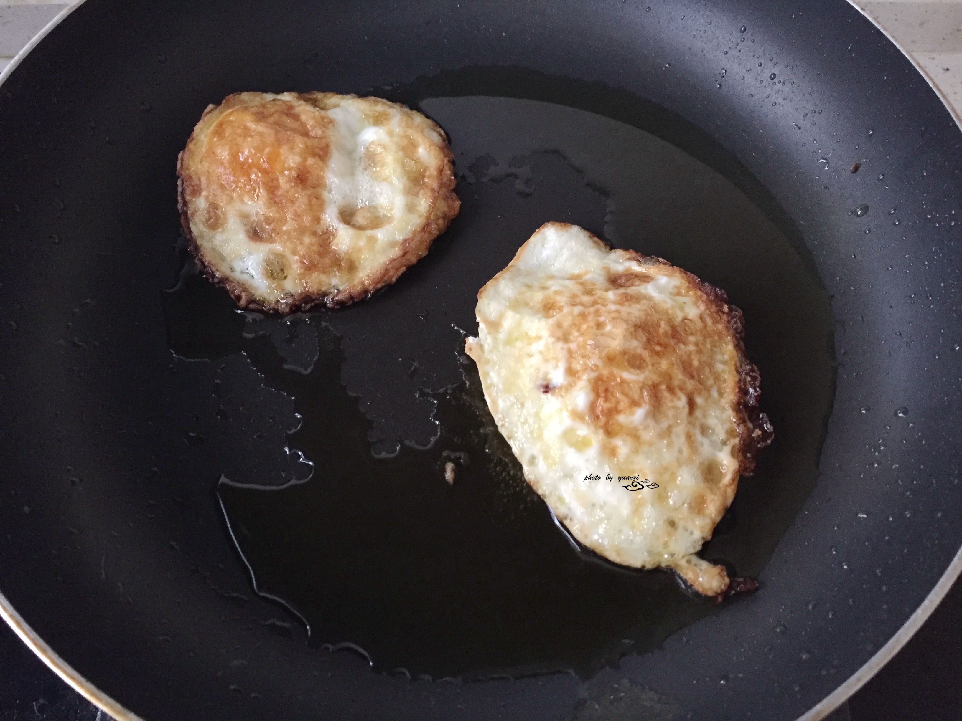 蟹味菇鲫鱼汤