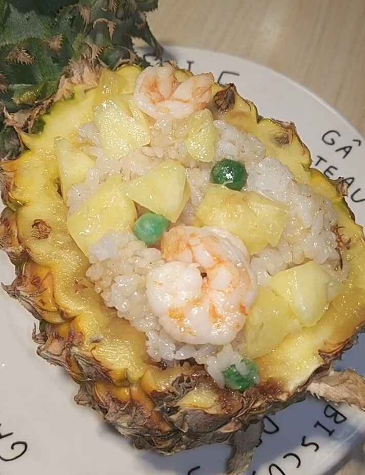 菠萝虾仁饭