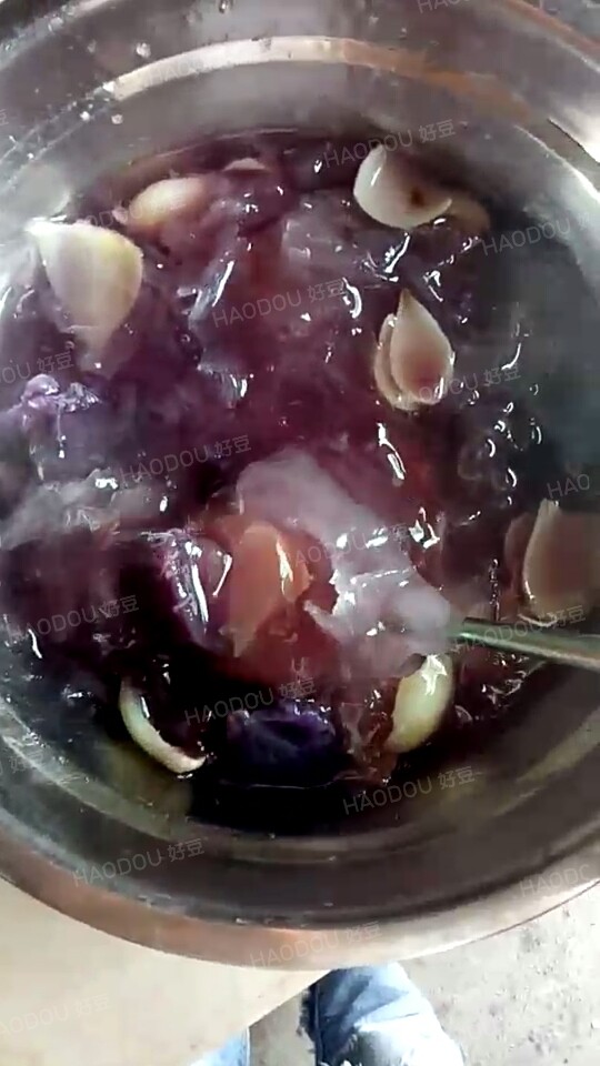 银耳百合紫薯粥