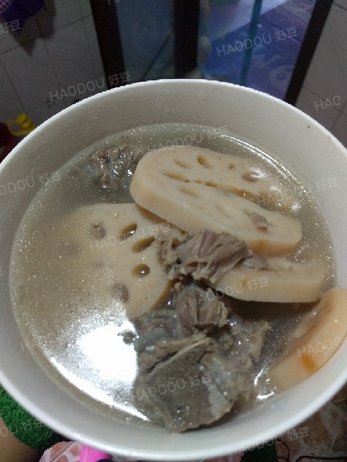 龙骨莲藕汤