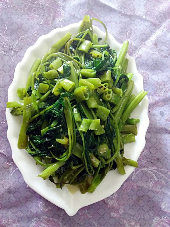 小辣椒炒通菜