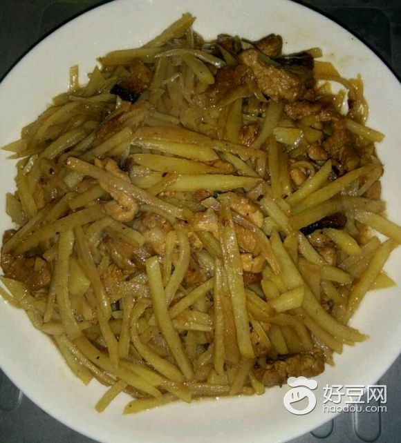 土豆条炒肉片