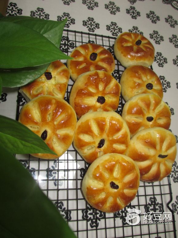 花型椰蓉面包