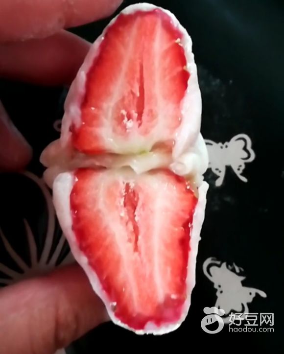 草莓小点心
