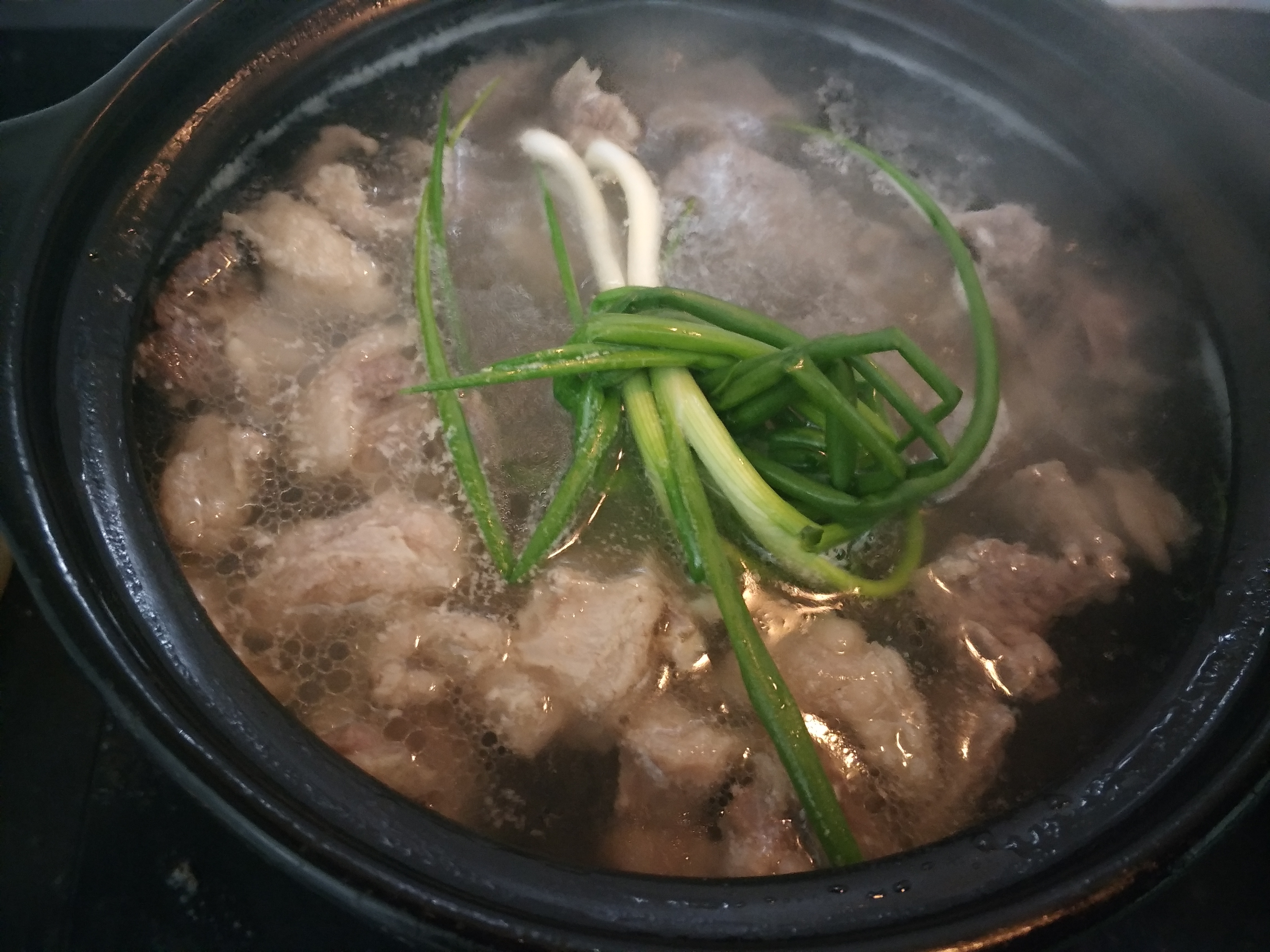 清炖牛肉菌菇汤