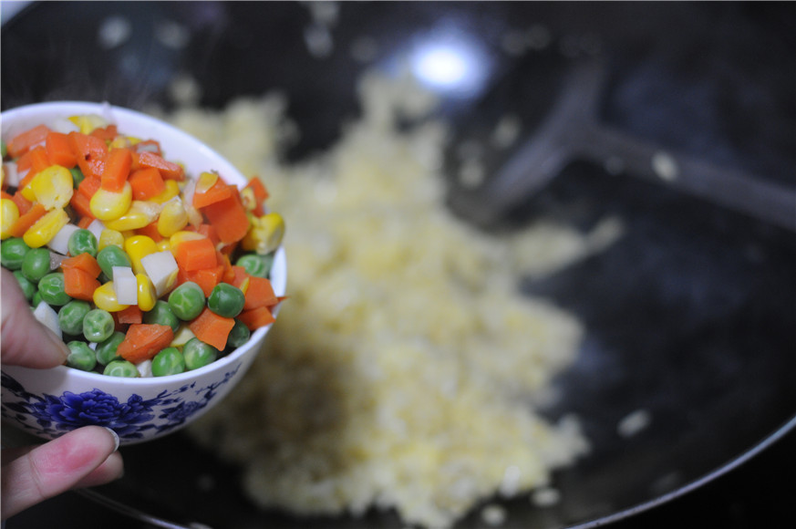 香菇酱黄金蛋炒饭