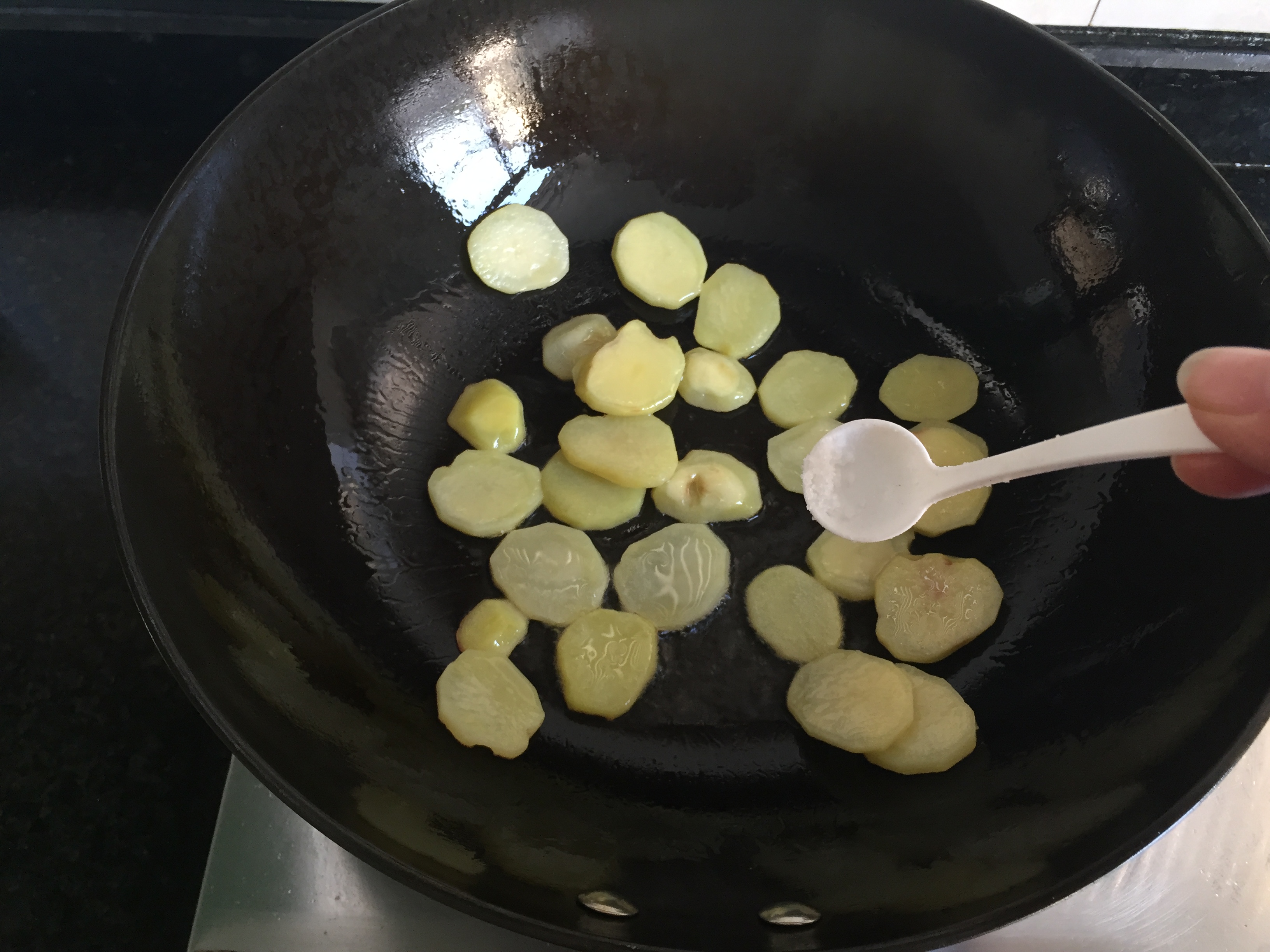 干锅土豆鸭头