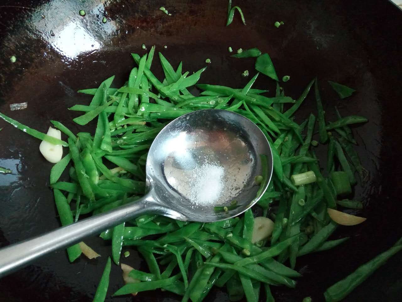 荷兰豆丝炒虾皮