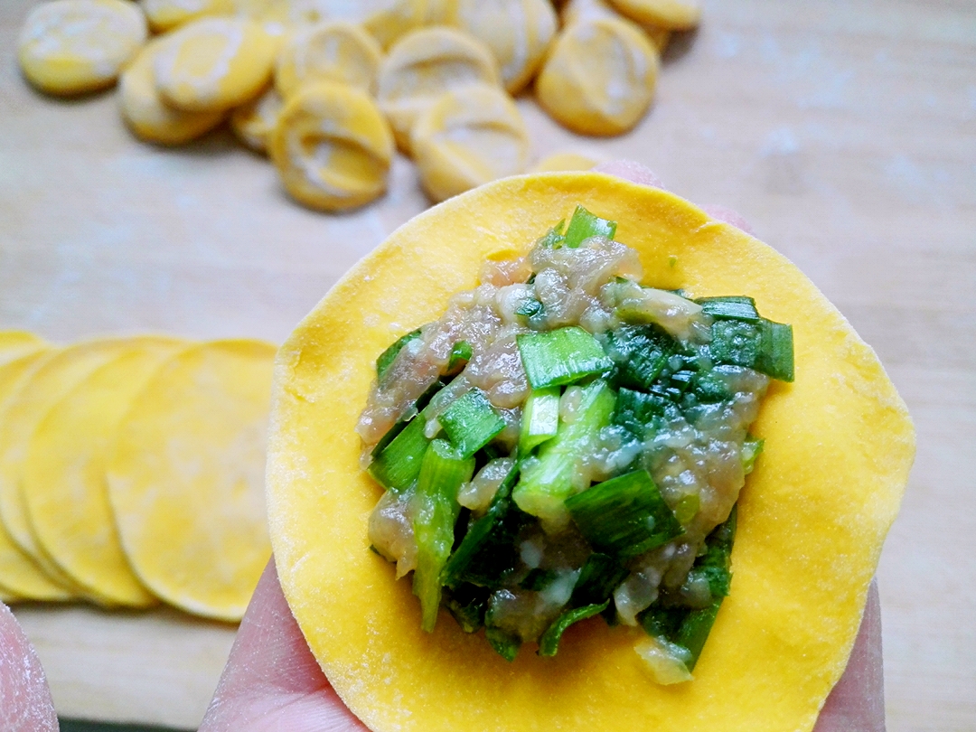 黄金韭菜饺