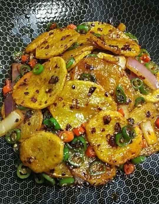 辣炒土豆片