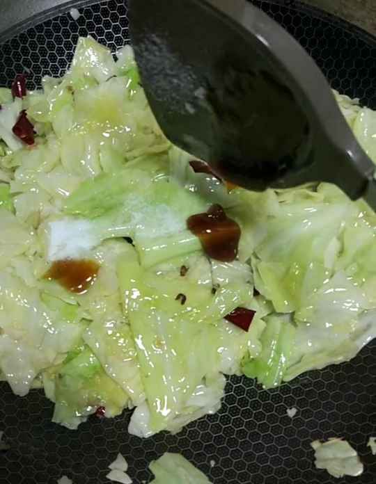 炒包菜