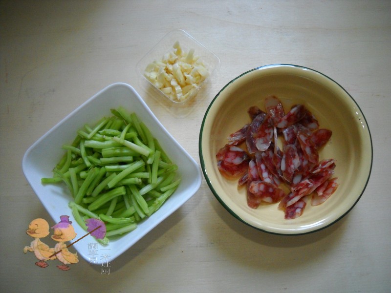 茼蒿炒香肠