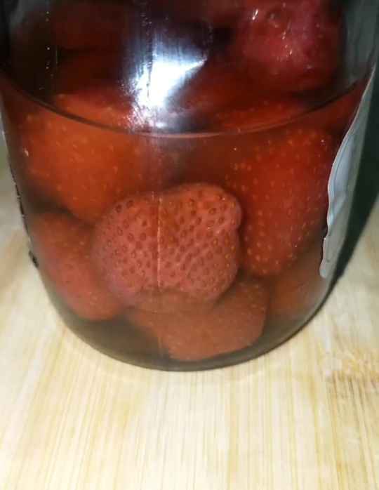 红酒草莓冻